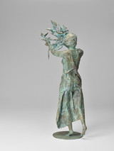 Skulptur &#34;Frau im Wind&#34;, Bronze, Auflage 8 + 2 EA, 2023 - Ansicht 3