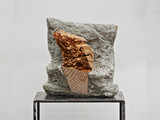 Kissen 4, Skulptur, Holz/Beton, 25 x 25 x 20 cm, 2022