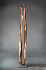 Skulptur &#34;Kernel&#34;, Holz-Mooreiche, Plexiglas, gefräst, geschliffen, poliert, 2023-2024