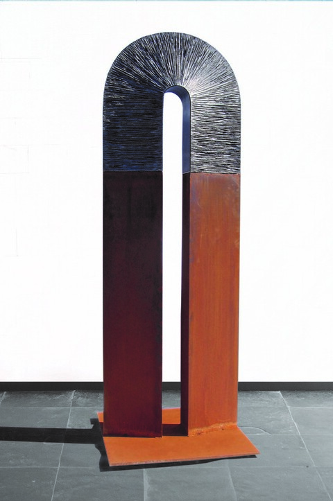 Ralf Weber, Title: gate 2 Material: black granite, steel Dimensions: 233 x 82 x 82 cm