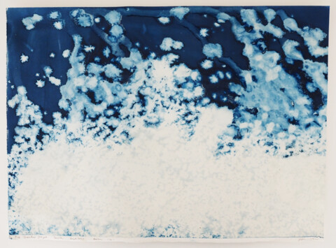 Roberto Ghezzi, Naturografie (Eis) #3, Schmelzendes Eis, Cyanotopie auf Papier, 45 x 55 cm, 2022