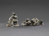 Josef Kostner_Miniaturen 70er Jahre_Bronze_links h10,5 10x7 cm_rechts h6 18x7 cm