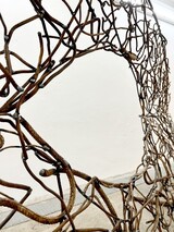 Hedge Eye II (2), Stahl, 302 x 148 x 45 cm, 2025, Bildausschnitt