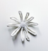 Inge Gutbrod "WachsBlüte m16"