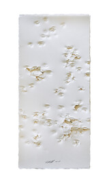 Thomas Röthel, Ohne Titel IV, 2025, Prägung, 78 x 36 cm